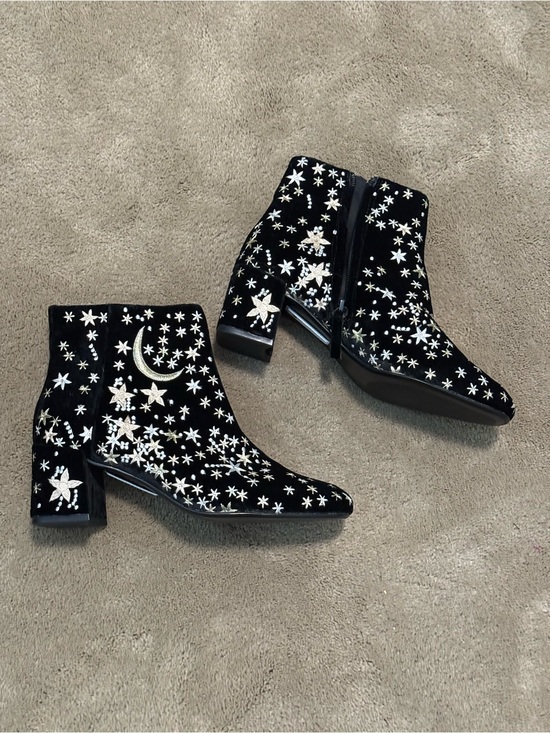 Mango Shoes - Mango Whismsical Witchy Black Embellished Star & Moon Velvet Ankle Boots Sz 36